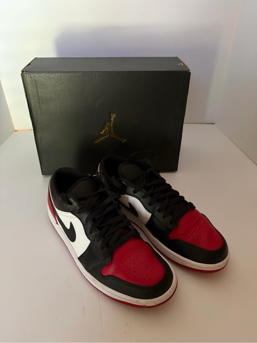 Nike Men’s Low Top Sneakers Black White Red